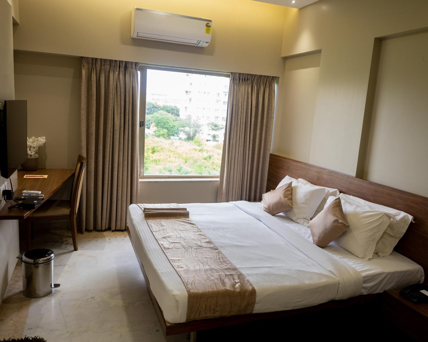 Hotel Ambience Excellency, Wakad, Pune Pimpri-Chinchwad Exterior photo